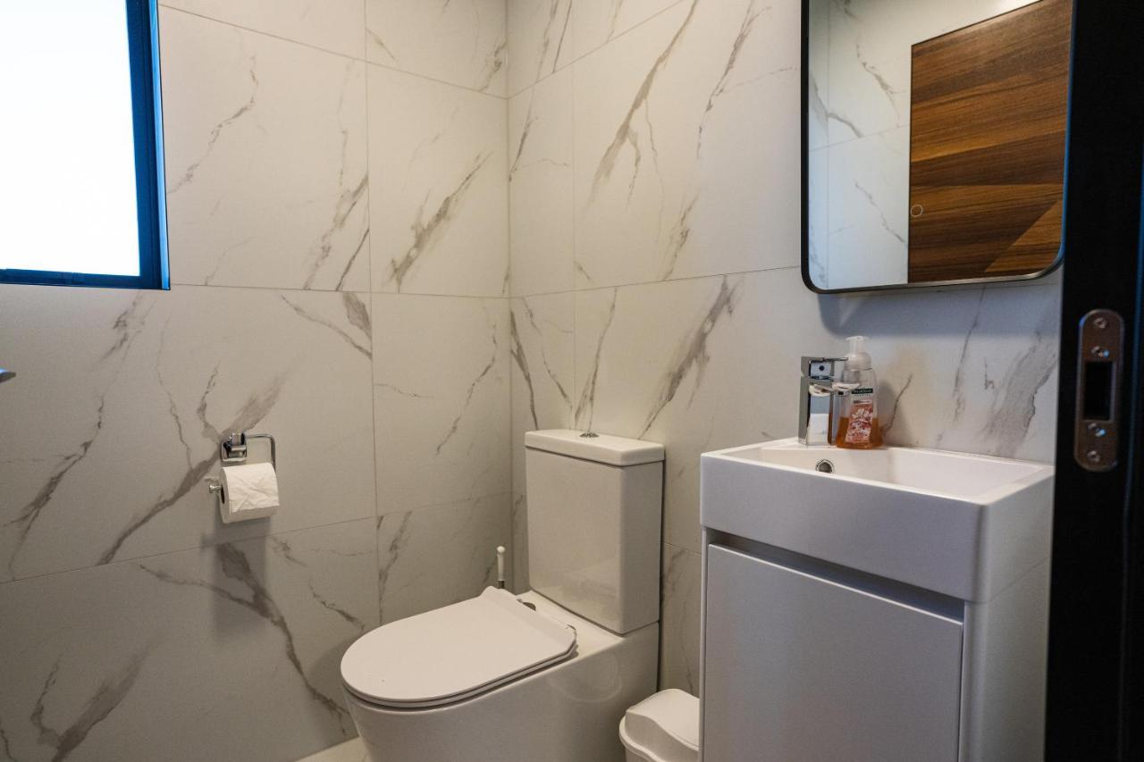 Jillylan Villa Apartment Кромвель Екстер'єр фото